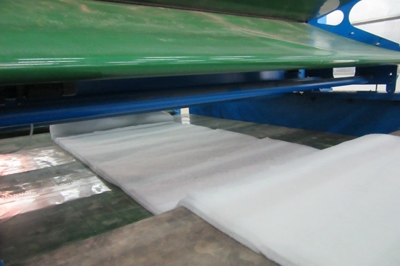 300kg/H incollano il riscaldamento elettrico legante della macchina dell'ovatta di cotone del materasso